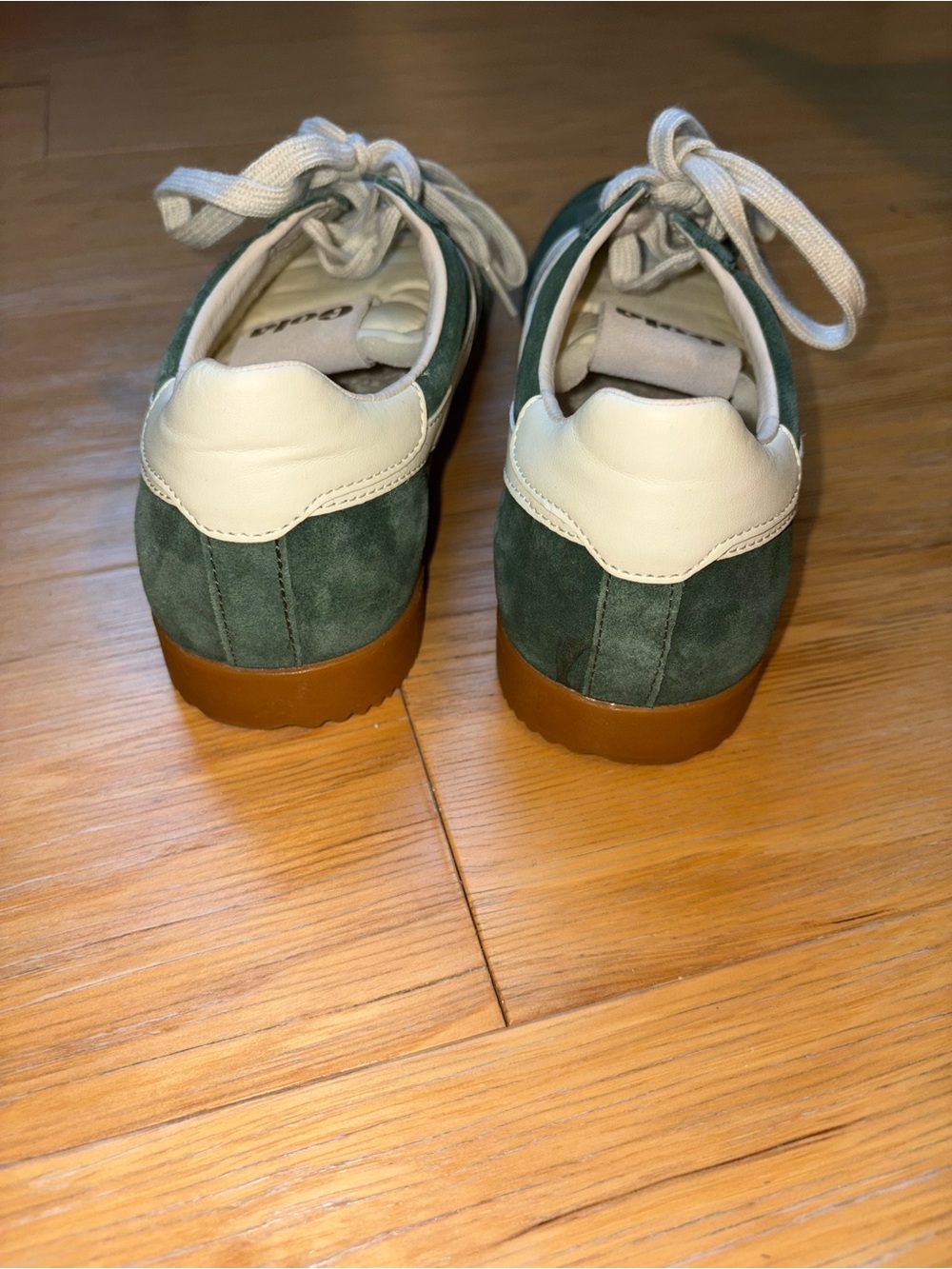 Gola Women's Green Suede Sneakers with White Stripes and Gum Sole - Picture 5 of 8